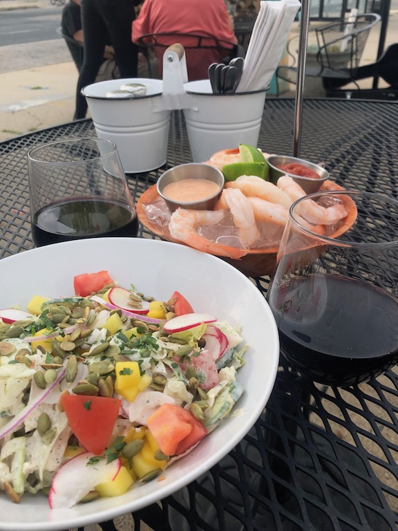 Salad & Prawns