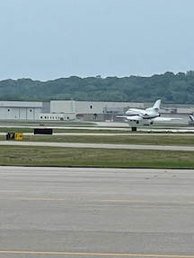 runway 4